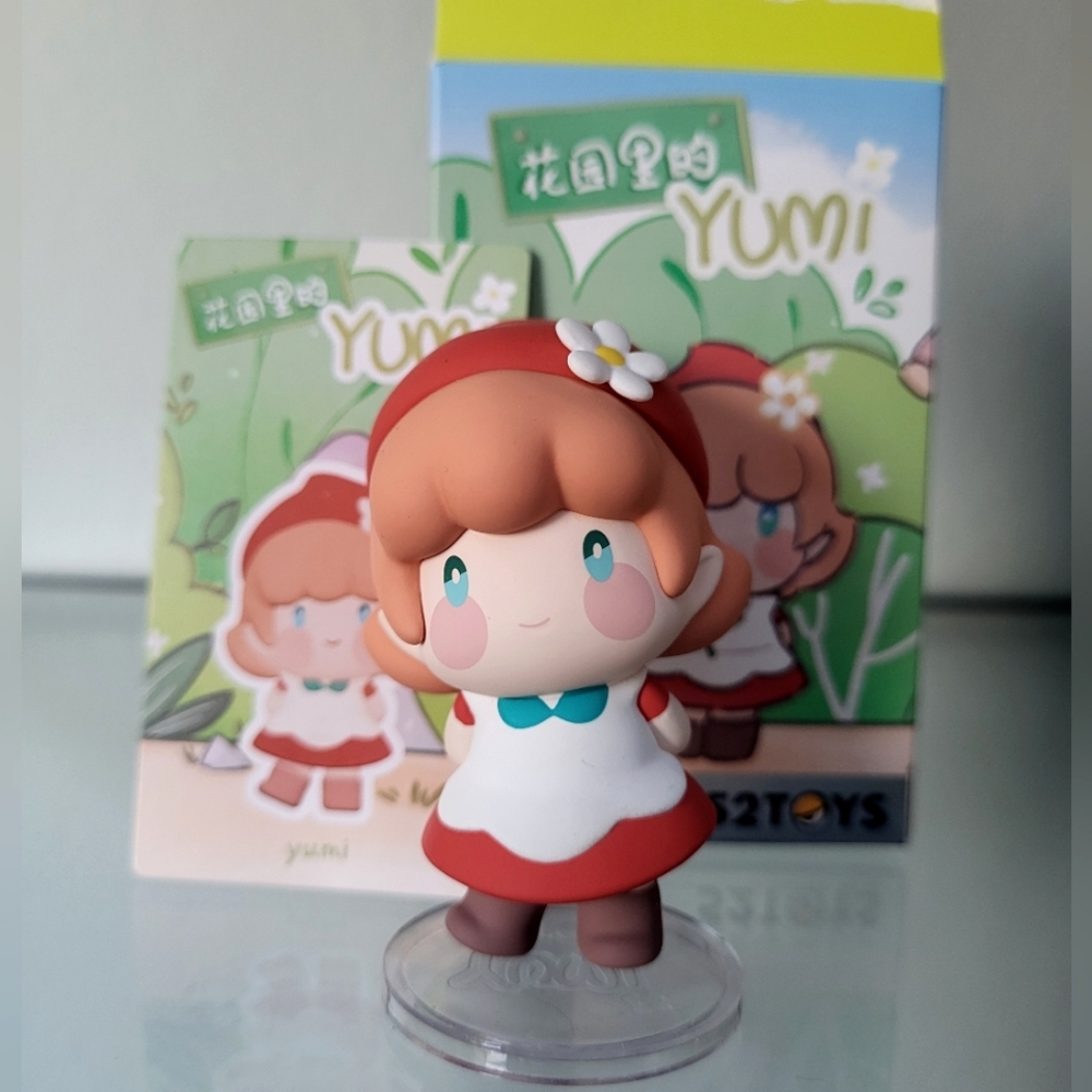 52Toys Yumi at the Garden Red Hat Little Girl Fairy Blind Box Art Toy